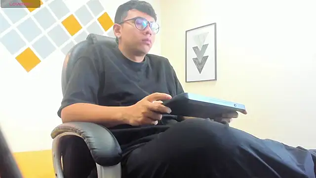 titanxero online show from 10, 10, 2025