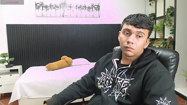 titanxero online show from 23, 11, 2025