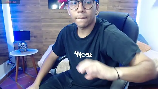 titanxero online show from 19, 10, 2025