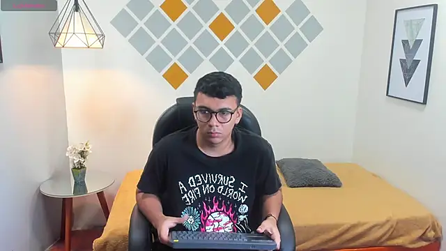 titanxero online show from 30, 9, 2025