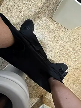 maxelbueno online show from 3, 10, 2025