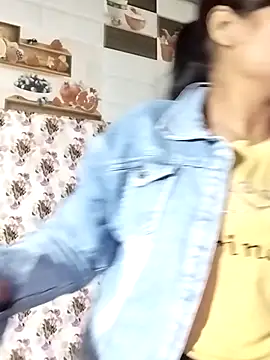 Hot-Pooja25 online show from 9, 2, 2026