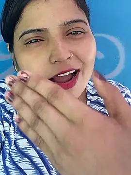 Hot-Pooja25 online show from 5, 2, 2026