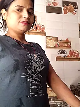 Hot-Pooja25 online show from 30, 4, 2026