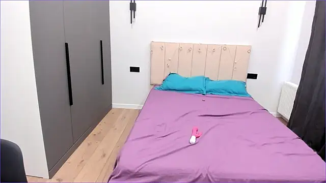 Maakimita online show from 9, 11, 2025