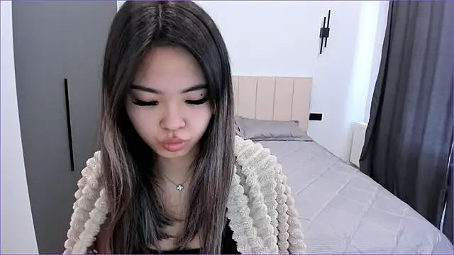 Maakimita online show from 1, 10, 2025