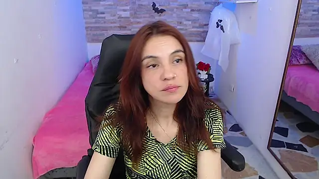 KendallWood  online show from 31, 10, 2025