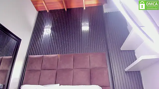 Sussy Vixen online show from 30, 9, 2025