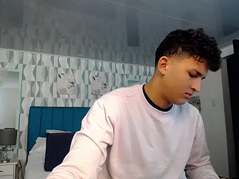 Axel savage online show from 8, 10, 2025