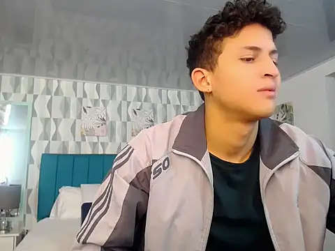 Axel savage online show from 1, 10, 2025