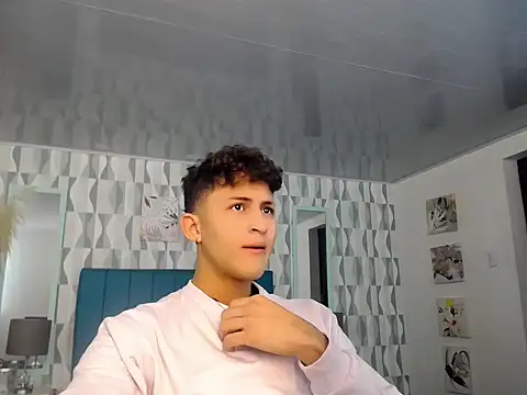 Axel savage online show from 7, 10, 2025