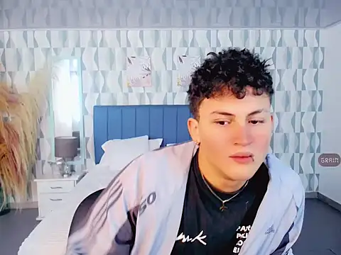 Axel savage online show from 19, 10, 2025