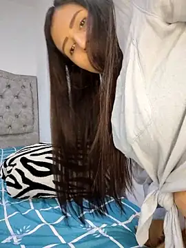 ellafrost-1 online show from 21, 10, 2025