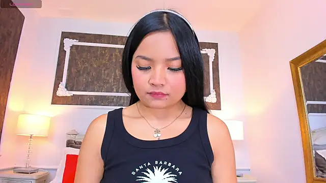 Snapshot of SharonBonet chatting on 26, 10, 2025 SharonBonet online show from 26, 10, 2025