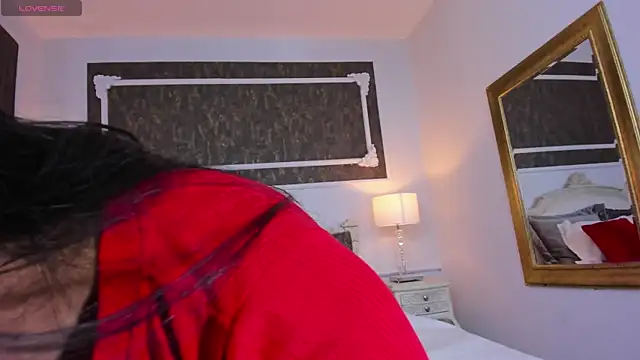 Snapshot of SharonBonet chatting on 17, 10, 2025 SharonBonet online show from 17, 10, 2025