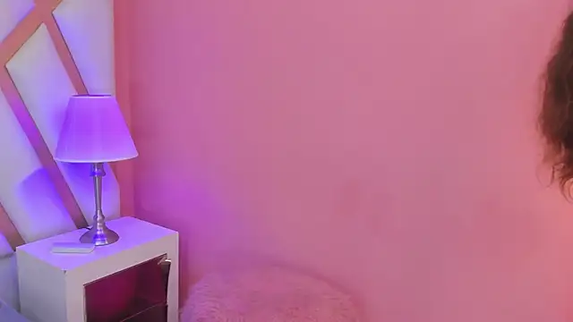 EmmaPetty online show from 13, 9, 2025