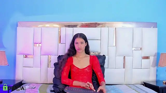 EmmaPetty online show from 12, 9, 2025