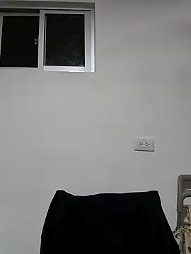 Daniela-rosee online show from 5, 10, 2025