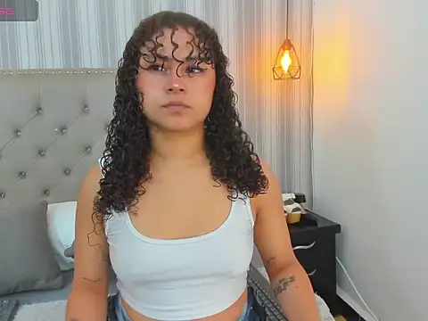 Snapshot of Sofiapassionne chatting on 18, 2, 2026 Sofiapassionne online show from 18, 2, 2026