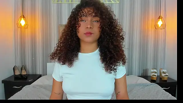 Snapshot of Sofiapassionne chatting on 15, 7, 2026 Sofiapassionne online show from 15, 7, 2026