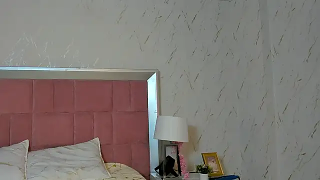 RobinBennett online show from 10, 11, 2025