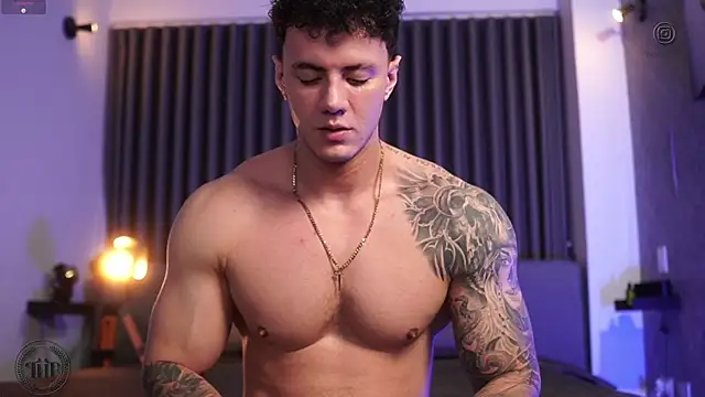 Thomas Falcon online show from 15, 10, 2025