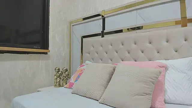 Cameron Hearts online show from 18, 9, 2025