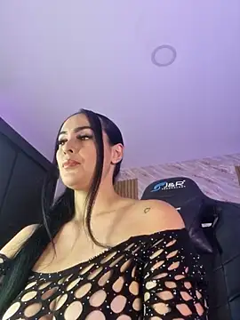 ashly moonn online show from 27, 10, 2025