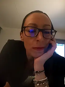 Astrid3 online show from 28, 9, 2025