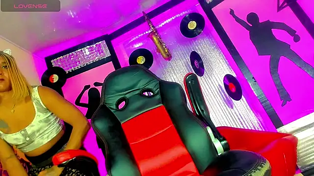 Alondra Campbell online show from 17, 10, 2025