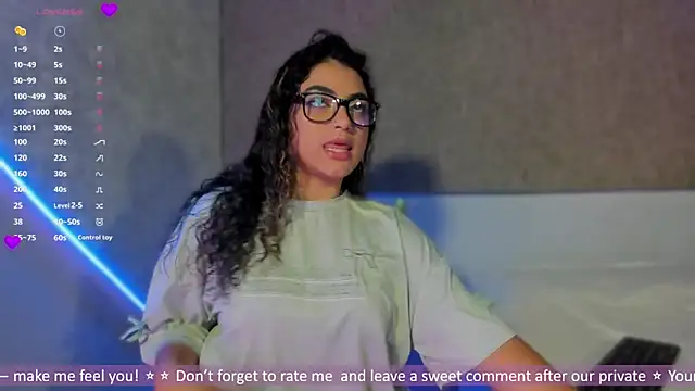 Salomeferreira  online show from 13, 10, 2025