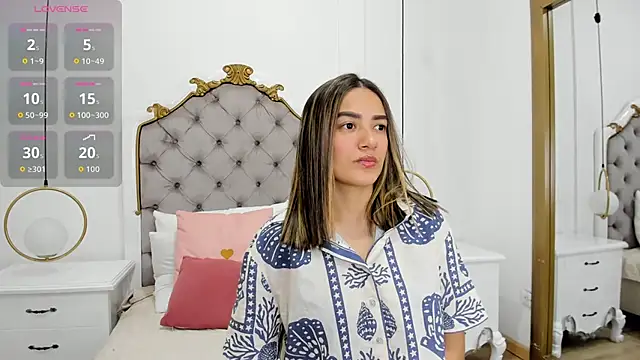 Skylerwhite02 online show from 23, 3, 2026