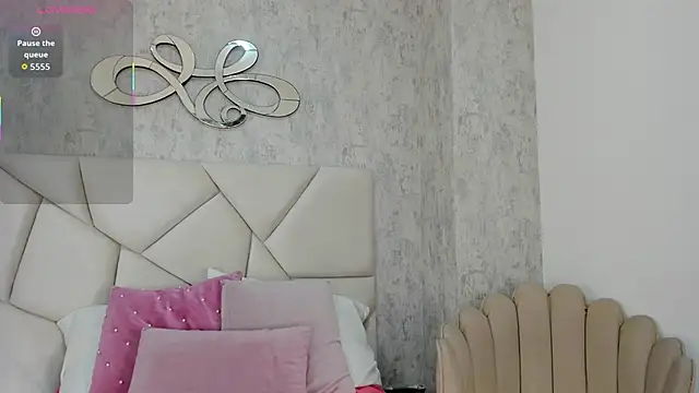 Skylerwhite02 online show from 29, 10, 2025