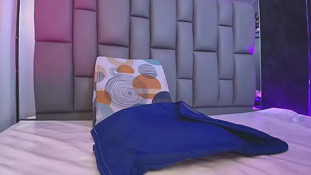 Snapshot of kissme_luna chatting on 13, 11, 2025 kissme luna online show from 13, 11, 2025