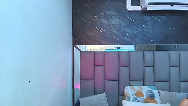 Snapshot of kissme_luna chatting on 3, 10, 2025 kissme luna online show from 3, 10, 2025