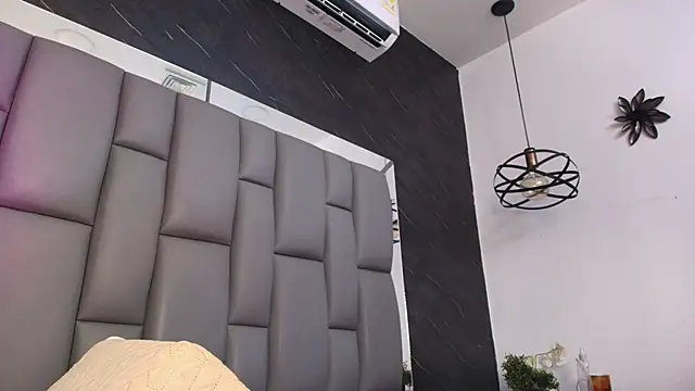 Snapshot of kissme_luna chatting on 14, 2, 2026 kissme luna online show from 14, 2, 2026