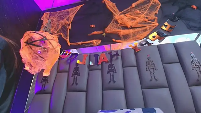 Snapshot of kissme_luna chatting on 31, 10, 2025 kissme luna online show from 31, 10, 2025