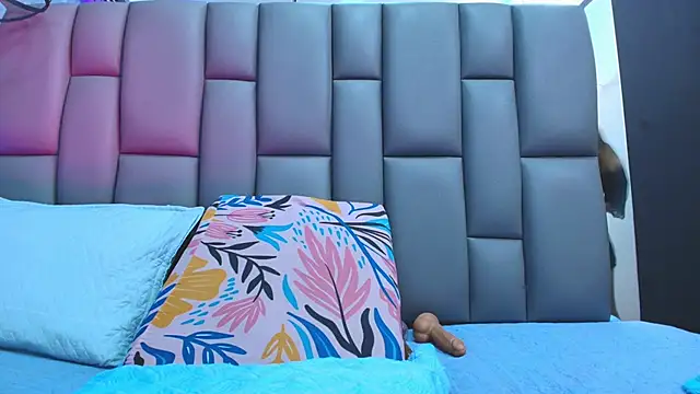 Snapshot of kissme_luna chatting on 11, 9, 2025 kissme luna online show from 11, 9, 2025