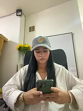 MarilynWhite  online show from 25, 10, 2025