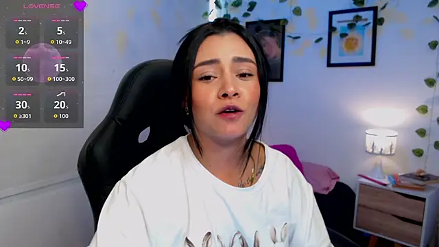 MarilynWhite  online show from 22, 12, 2025