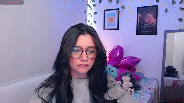 MarilynWhite  online show from 10, 10, 2025