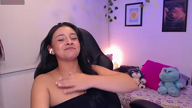 MarilynWhite  online show from 5, 10, 2025