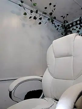 MarilynWhite  online show from 24, 11, 2025