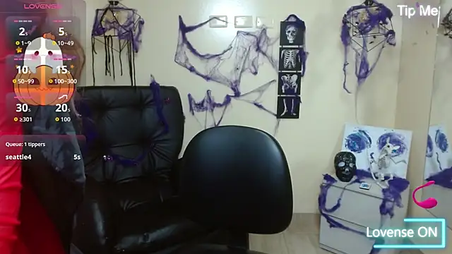 Bom BomXX online show from 18, 10, 2025