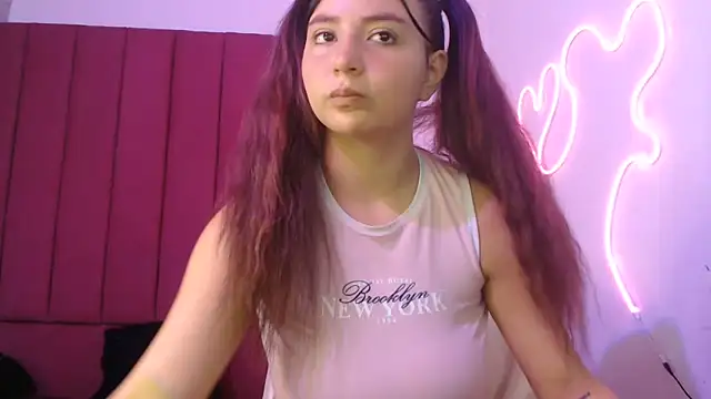 Snapshot of Mia2xsmith chatting on 14, 6, 2026 Mia2xsmith online show from 14, 6, 2026