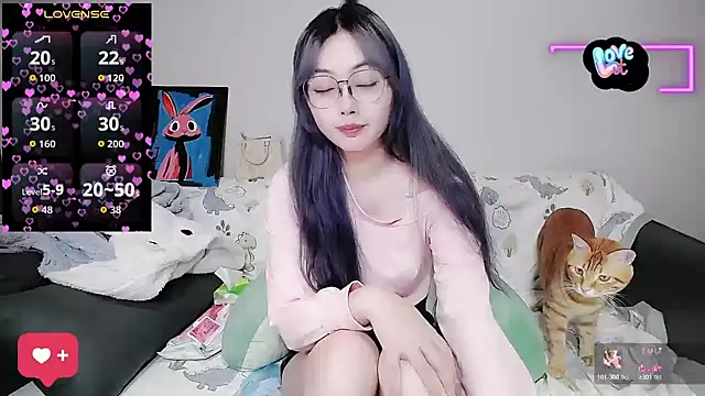 baby-yaya20 online show from 29, 10, 2025