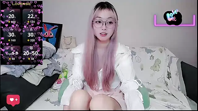 baby-yaya20 online show from 24, 10, 2025