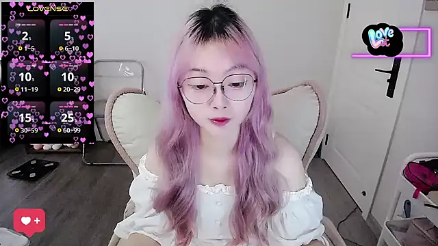 baby-yaya20 online show from 22, 9, 2025