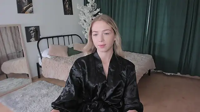 Susan Mimi online show from 3, 10, 2025