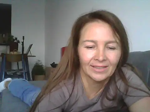 Avelinii online show from 13, 5, 2026